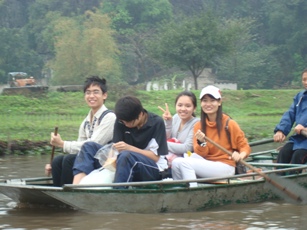 Tham quan Ninh Bình nhân dịp 26-3