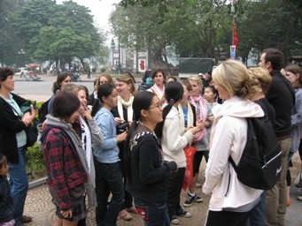 Thách thức Hà Nội