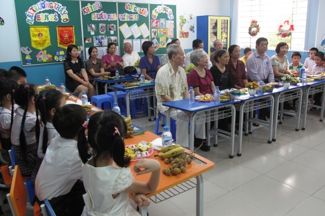 Ngày hội Ông Bà 2013 tại Trường Tiểu học Việt-Úc Hà Nội (Ảnh-P2);