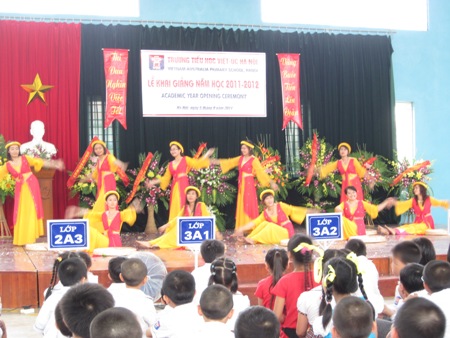 Lễ khai giảng năm học 2011-2012 của Trường Tiểu học Việt-Úc Hà Nội