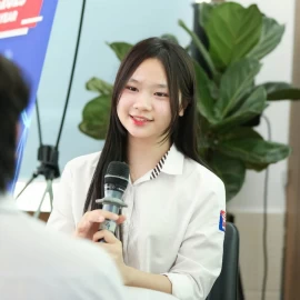 Đồng phục học sinh Trung học VAS Hanoi